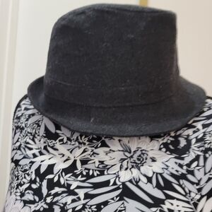 Women's Wool bucket hat wool blend material  black with a bow-bucket hat